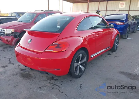 2013 Volkswagen Beetle 2.0T Turbo z USA, uszkodzony, nr VIN 3VWVT7AT4DM679222